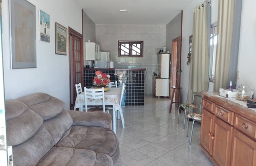 Sao Pedro da Aldeia House | Discover Refúgio da Aldeia: Perfect for Families & Pets