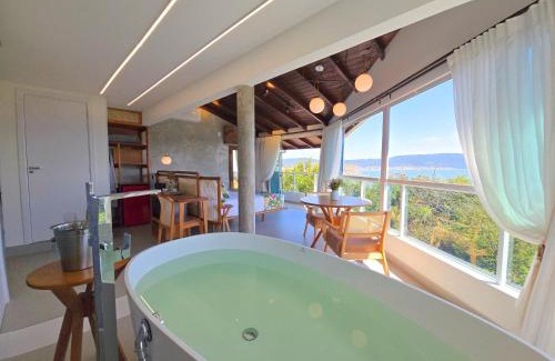 Centro Hotel | Oceanfront Retreat at Refúgio da Lagoinha, Bombinhas