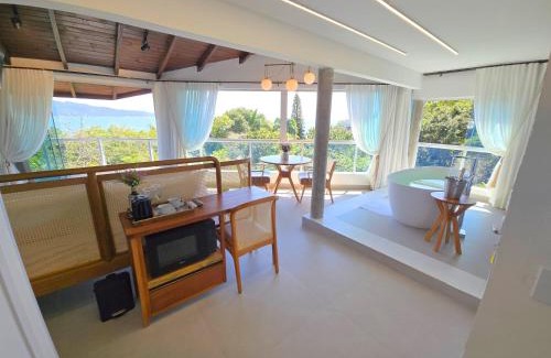 Centro Hotel | Oceanfront Retreat at Refúgio da Lagoinha, Bombinhas