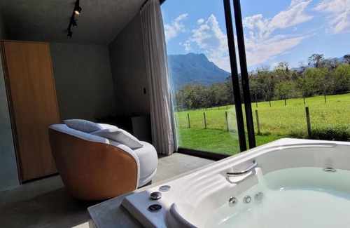 Piraquara Cabin | Relax at Refúgio da Mata: Guest Rated 9.2 & Pet Friendly