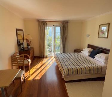 Faial House | Oceanfront Retreat at Refúgio das Camélias with Hot Tub