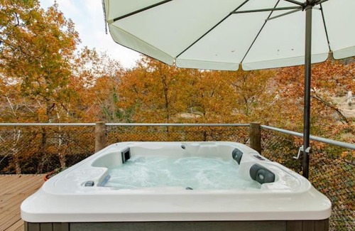 Molares Cabin | Discover Refúgio das Poldras: Rated 9.8 with Hot Tub & More