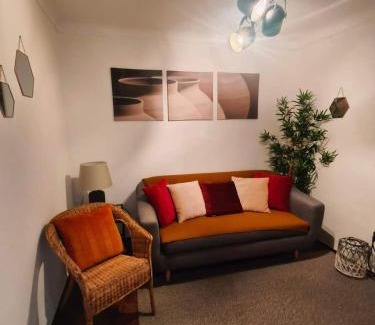 Nisa House | Top-Rated Refúgio de Arez: Family-Friendly Getaway