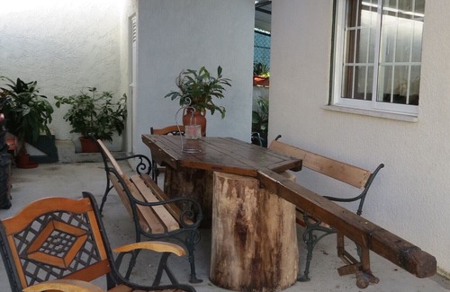 Ossela House | Pet-Friendly Retreat with Ocean Views and Spa Amenities