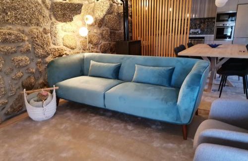 Gondoriz House | Oceanfront Escape at Refúgio do Abade – Rated 8.8/10
