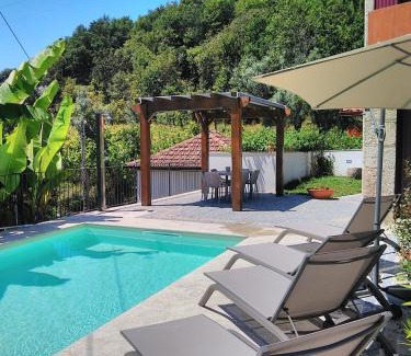 Gondoriz House | Oceanfront Escape at Refúgio do Abade – Rated 8.8/10