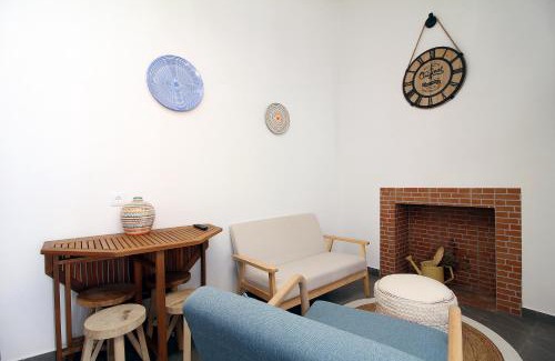 Reguengos de Monsaraz House | Discover Refúgio do Alqueva: Oceanfront Getaway Awaits