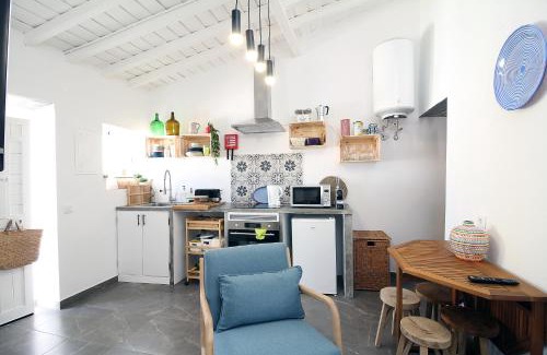 Reguengos de Monsaraz House | Discover Refúgio do Alqueva: Oceanfront Getaway Awaits