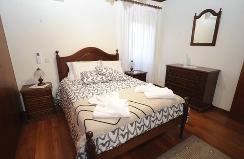 Vila Verde House | Experience Refúgio dos 3 Passos: Guest Rated 9.7/10