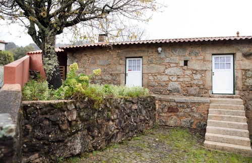 Bico House | Discover Refúgio dos Cartolas: Spa, Pool & Family-Friendly