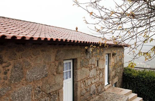 Bico House | Discover Refúgio dos Cartolas: Spa, Pool & Family-Friendly