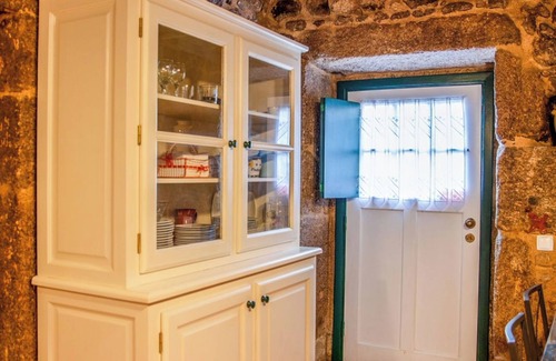 Bico House | Discover Refúgio dos Cartolas: Spa, Pool & Family-Friendly