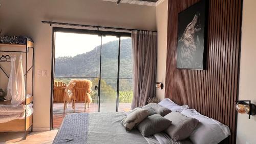 Leoberto Leal House | Refúgio dos Lobos ao Lado de Alfredo Wagner - SC