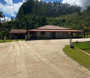 Venda Nova Do Imigrante House | Discover Casa de Sítio Caxixe: A 4-Star Retreat Awaits
