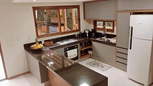 Itacimirim Villa | Refúgio Ecologico Completo com Cozinheira excelente incluida