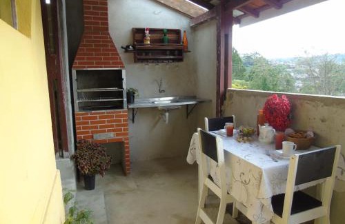 Vila Albertina House | Family Retreat at Casa Vovó Gigi with Free WIFI Access