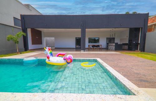Centro House | Family Retreat: Enjoy a Warm Pool, Beach Access & Wi-Fi