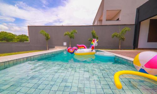 Centro House | Family Retreat: Enjoy a Warm Pool, Beach Access & Wi-Fi