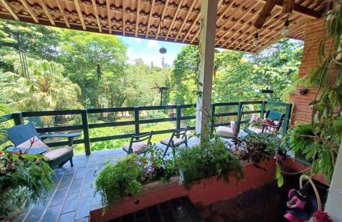 Vila Paula House | Guest Rated 10/10: Refúgio Pasárgada with Pool & Pets