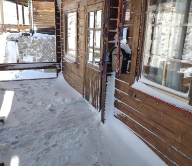 Penhas da Saude Ski Chalet | Remarkable Refúgio Trilhos e Cumes - Rated 9.5/10 Stay
