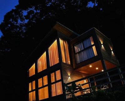 Torres Ski Chalet | Exceptional Refúgio Vila das Figueiras - Family-Friendly Retreat