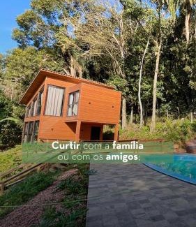 Torres Ski Chalet | Exceptional Refúgio Vila das Figueiras - Family-Friendly Retreat