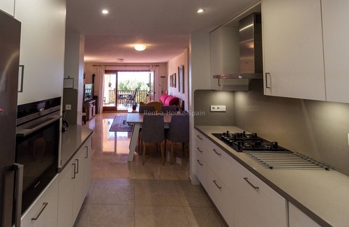 Altea la Vella Apartment | Scenic Sea Views at Altea and Albir with Spa & Breakfast