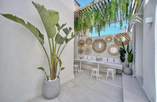 Speracedes House | Oceanfront Retreat: 4-Star Apartment Rental in Cannes
