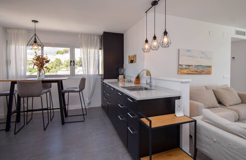 Torreblanca Apartment | Modern Beachfront Apartment in Torreblanca with Sea Views