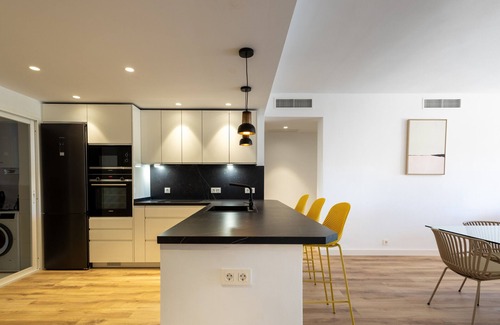 New Golden Mile Apartment | Ref. 421409