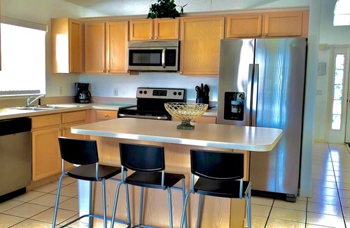 Eagle Pointe South Villa | Villa with Private Pool & Lake View Near Disney - 10/10 Rated