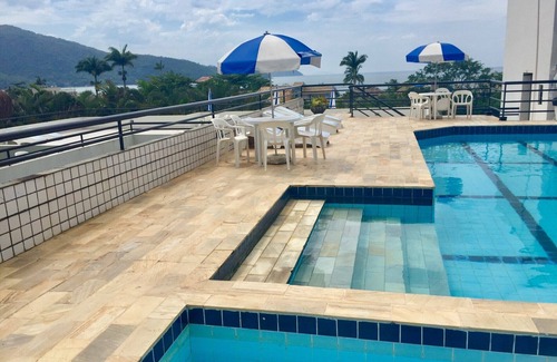 Lagoinha Apartment | Unwind at Kendy Flats: Rooftop Pool & Ocean Views