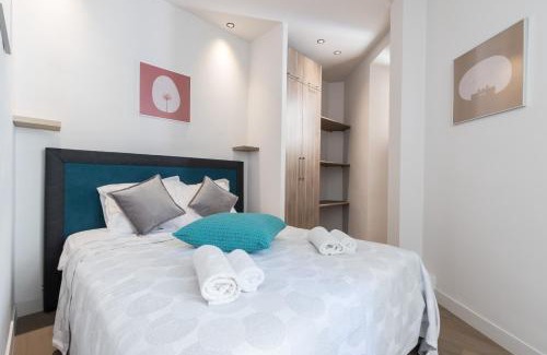 Gambetta Apartment | Elegant 1 Bedroom Retreat in Downtown with Family Amenities
