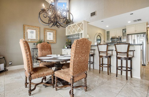 Spicewood House | Panoramic Paradise on Lake Travis with Boat Launch & Spa