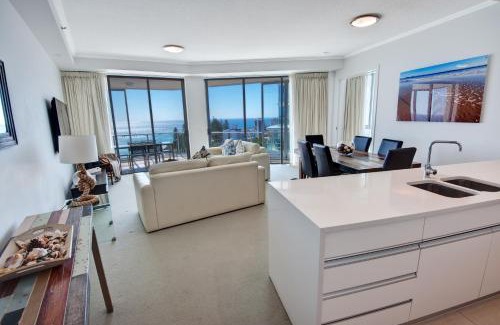Coolangatta Resort | Elegant Reflections Tower Two with Oceanfront Pool & Beach