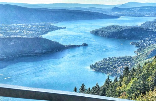 Doussard Apartment | Discover Reflet Bleu By the Lake: Family-Friendly Stay