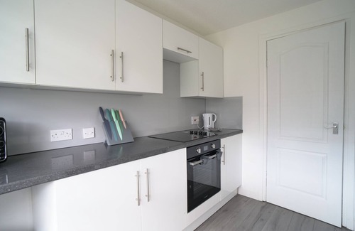 Hogganfield Apartment | Modern Family-Friendly Apartment in the Heart of Glasgow