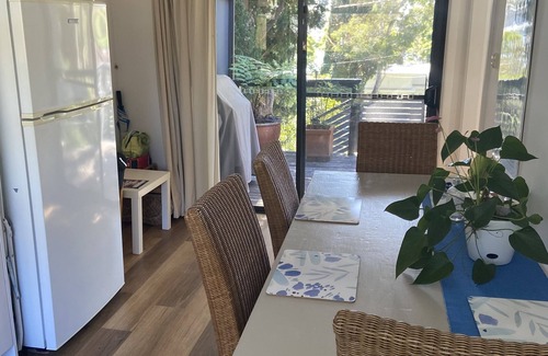 Clareville Apartment | Idyllic Refuge Cove on Pittwater with Oceanfront Pool