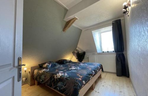 Blomard House | Family Haven in Blomard with Pool and Play Area