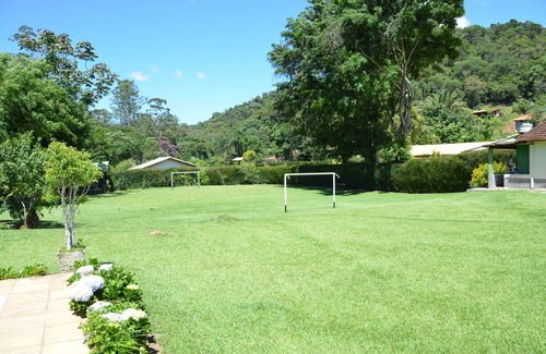 Teresopolis House | Guest Rated 10/10: Refuge in the Mountain Retreat