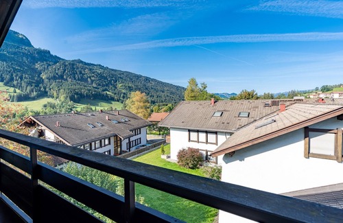 Bad Hindelang Apartment | Discover Refugium im Tal: Family-Friendly Getaway in Germany