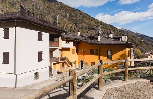 Fucine Apartment | Relaxing Retreat: Refuge Under the Stars near Madonna di Campiglio