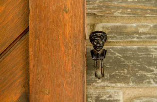 Incles Apartment | Explore Refugi d'Inclès: Cozy Stay for Families & Pets
