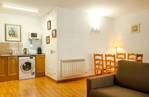 Incles Apartment | Explore Refugi d'Inclès: Cozy Stay for Families & Pets