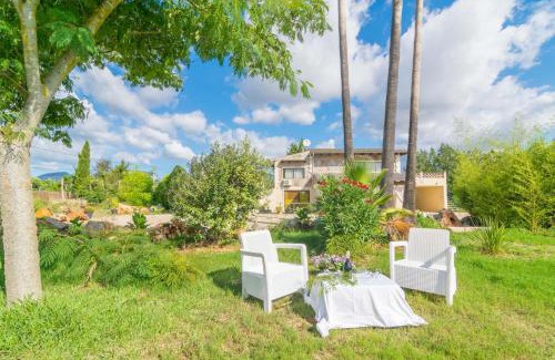Lloseta Villa | Beautiful Refugi De Les Aguiles: Oceanfront Family Retreat