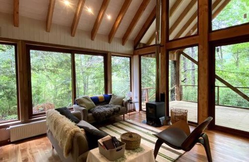 Malalcahuello Ski Chalet | Family-Friendly Retreat at Refugio 22 Awaits You