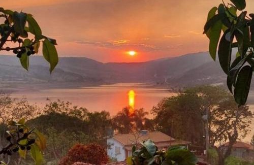 Capitolio House | Exclusive Lake View Retreat at Rancho Mirante Pôr do Sol