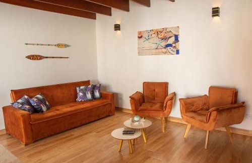 Jabaquara Ski Chalet | Beachfront Refugio da Praia: Family & Pet-Friendly Escape