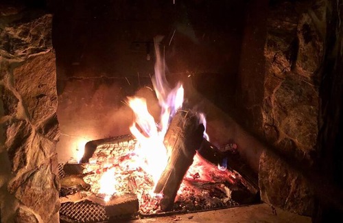 Santa Rosa de Cabal Ski Chalet | Cozy Chalet Retreat: Pet and Child Friendly Amenities