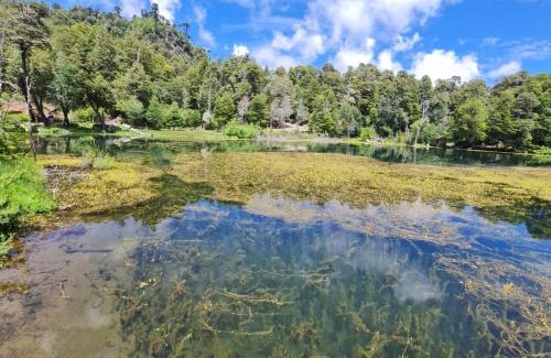 Melipeuco Cabin | Inviting Refugio de Montaña Sollipulli Lodge with Hot Tub
